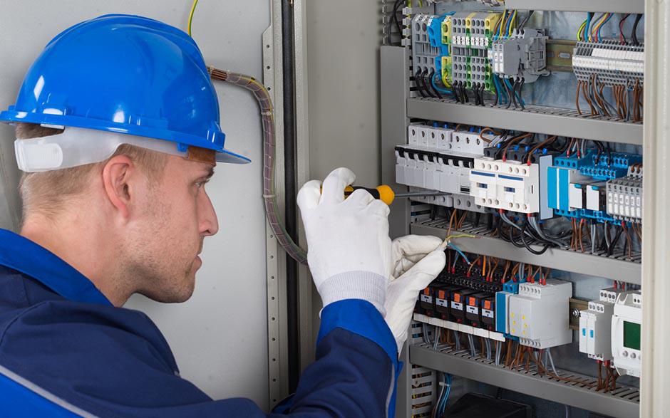 cherche électricien pas cher Massy